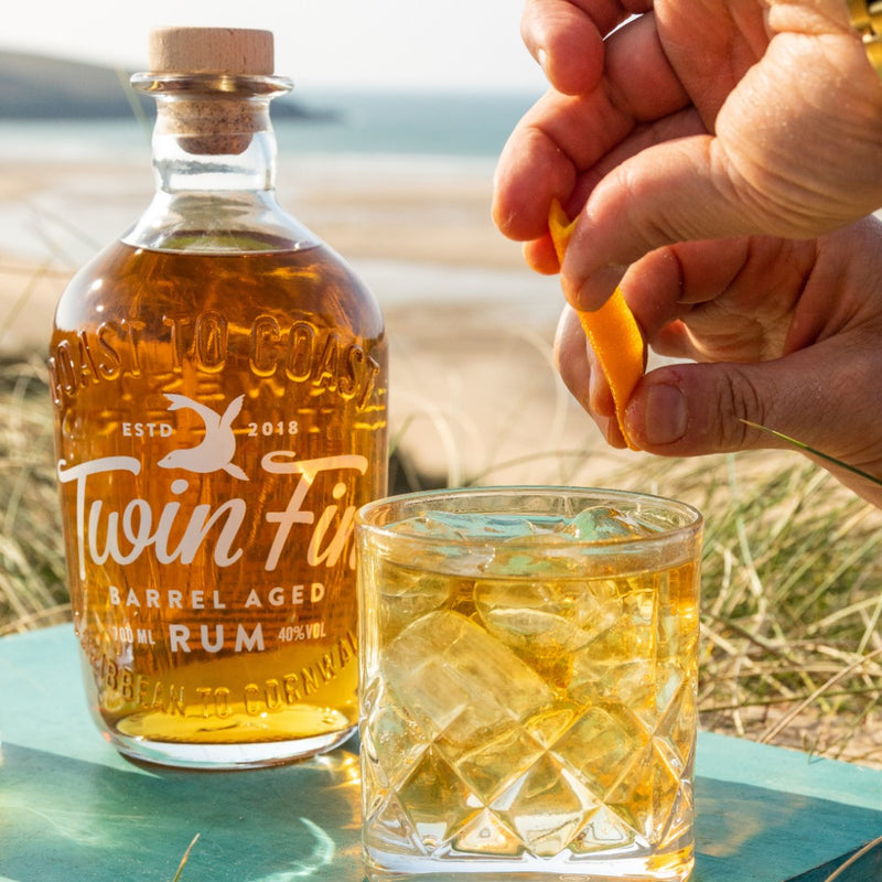 articles/Twin_Fin_-_Barrel_Aged_-_Old_Twin_Fashioned.jpg